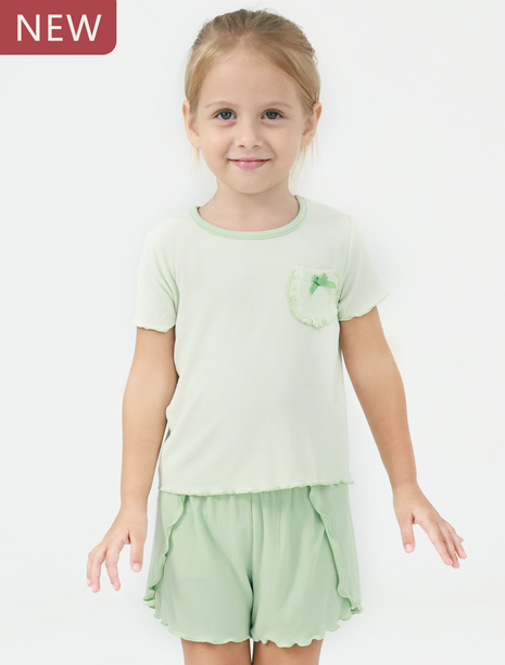 Girl Light Green Short Sleeves & Pants Outfits